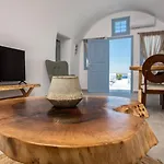 Sun Angelos - Luxury Cave Apart-hotel Oia