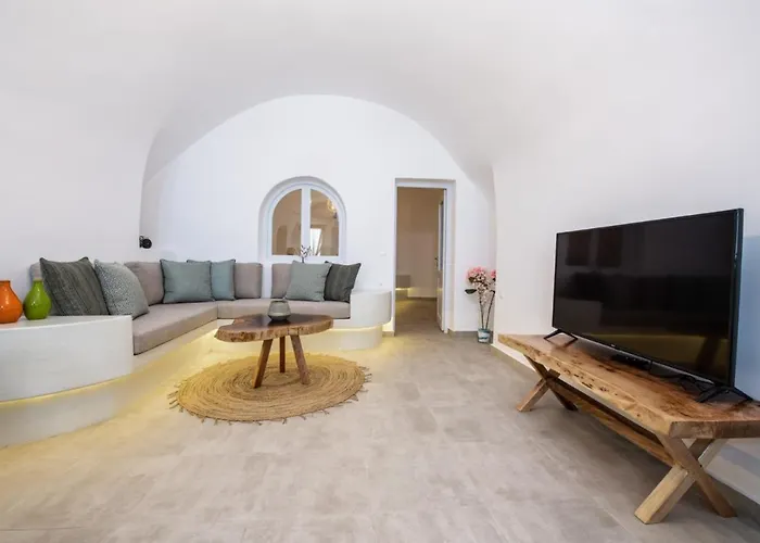 Sun Angelos - Luxury Cave Aparthotel Oia