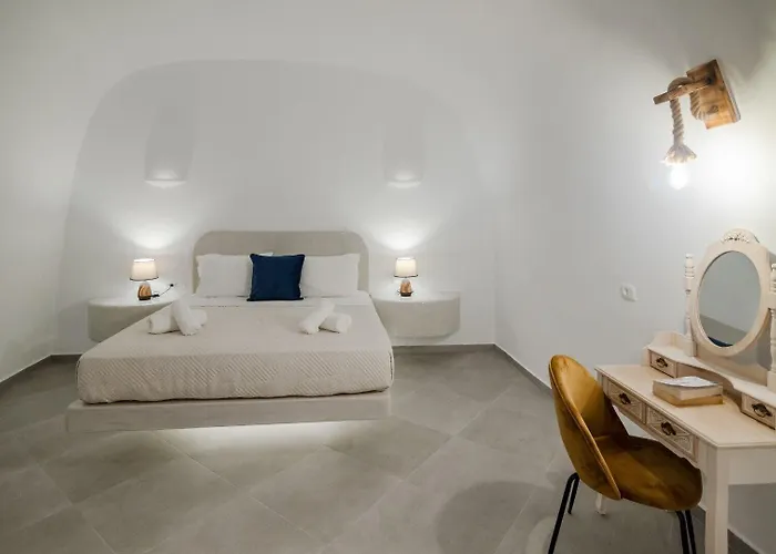 Sun Angelos - Luxury Cave Aparthotel 4*