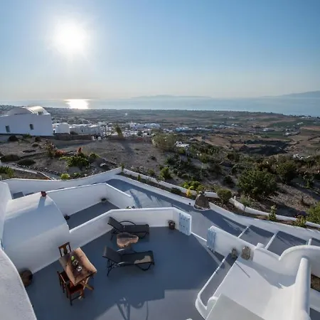 Sun Angelos - Luxury Cave Aparthotel