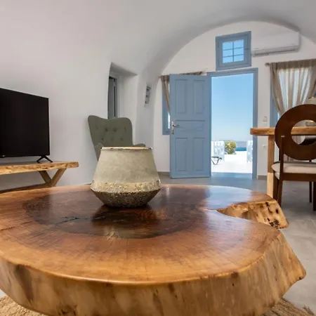 Sun Angelos - Luxury Cave Aparthotel Oia (Santorini)