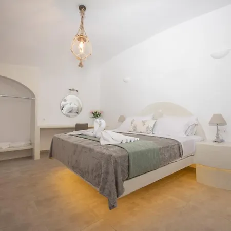 Sun Angelos - Luxury Cave Ξενοδοχείο με διαμερίσματα 4*