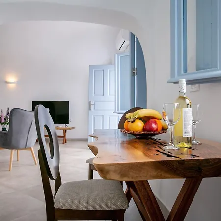 Sun Angelos - Luxury Cave Aparthotel Oia (Santorini)