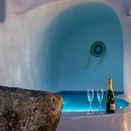 Sun Angelos - Luxury Cave 4* Oia