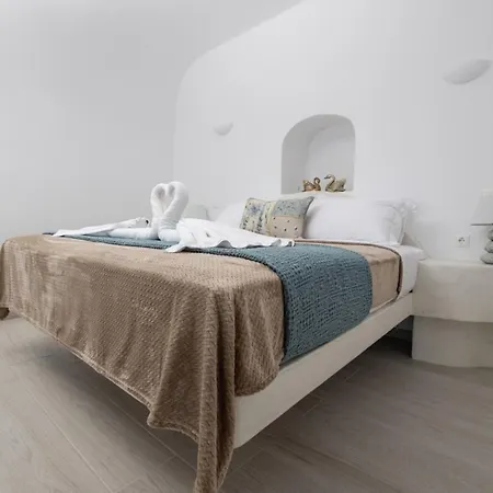 Sun Angelos - Luxury Cave 4* 이아