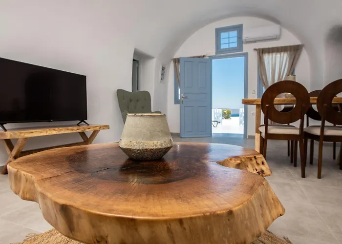 Sun Angelos - Luxury Cave Aparthotel Oia (Santorini)